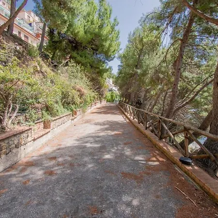 펜션 La Casa Sulla Scogliera 산 마우로 실렌토